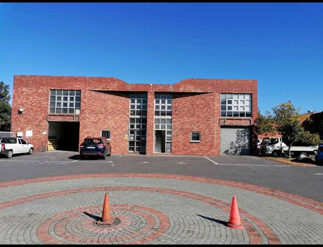 296M² WAREHOUSE TO LET IN BEACONVALE